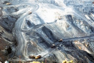 Lớn mạnh cùng đất mỏ