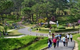 Ngành du lịch Việt Nam: Tiếp nối đà tăng trưởng