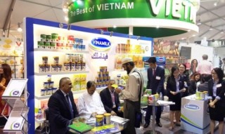 Vinamilk ký hợp đồng xuất khẩu sữa hàng chục triệu USD tại Dubai