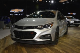 Chiêm ngưỡng Chevrolet Cruze bản Redline Editions