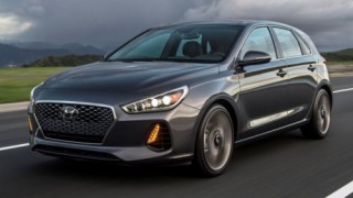 Cận cảnh Hyundai Elantra GT 2018