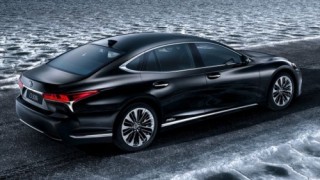 Lexus LS 500h sẽ ra mắt tại Geneva Motor Show 2017