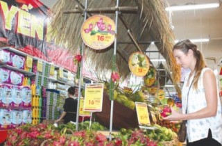 Nông sản sao mãi “núp bóng”…