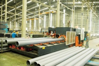 Doanh nghiệp nhựa yếu thế ở sân nhà