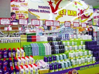 Hàng Việt thưa vắng sau mua bán sáp nhập