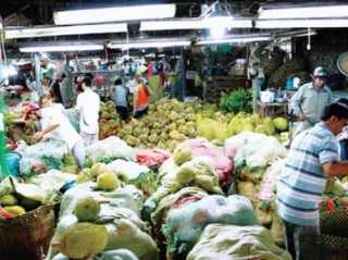 Rau quả vẫn khó trên sân nhà