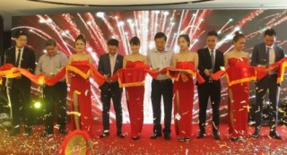 First Real khai trương văn phòng mới