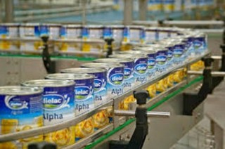 Sữa nội chật vật giữ thị trường