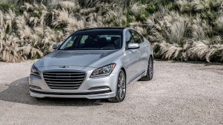 Chi tiết sedan hạng sang Genesis G80 2017