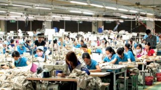 Doanh nghiệp băn khoăn chi phí lao động