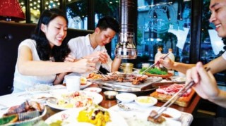 DN Hàn khai thác mọi mặt thị trường Việt