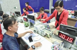 Nhiều hình thức huy động vốn về cuối năm