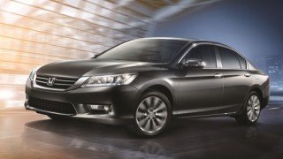 Accord 2015 vẫn có giá 1,47 tỷ đồng
