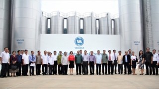 Lào mong muốn Vinamilk đầu tư nhà máy sữa