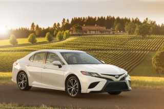 Toyota Camry 2019 có 5 phiên bản và chốt giá từ khoảng 578 triệu đồng