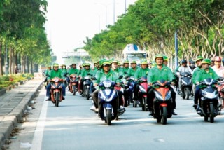 Còn gì ngoài giảm giá?