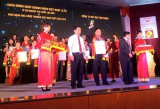 Tập đoàn Number 1 được vinh danh “Nhà công thương xuất sắc 2015”