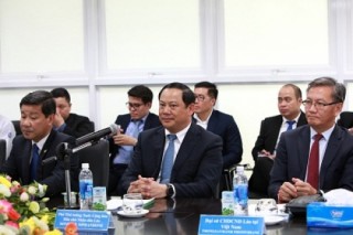 Phó Thủ tướng Lào thăm và làm việc với Vinamilk