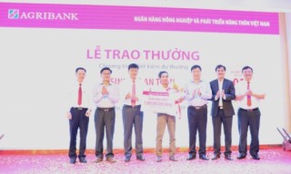 Agribank trao giải đặc biệt 1 tỷ đồng cho khách hàng