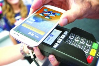 Bất chấp xử phạt, DN vẫn thu phí cà thẻ